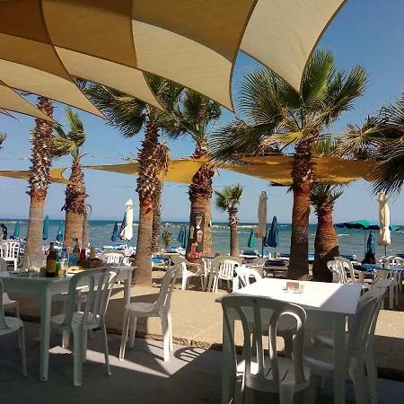 Easystay Two Bedroom Appartement *